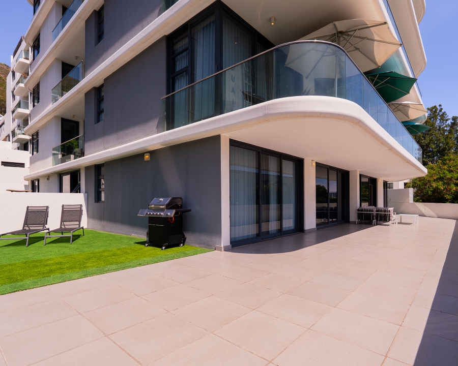 2 Bedroom Property for Sale in Sea Point Western Cape